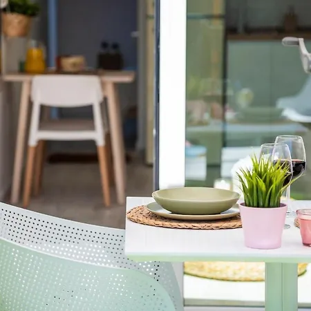 Little Luxuryhouse 度假居 拉克鲁斯